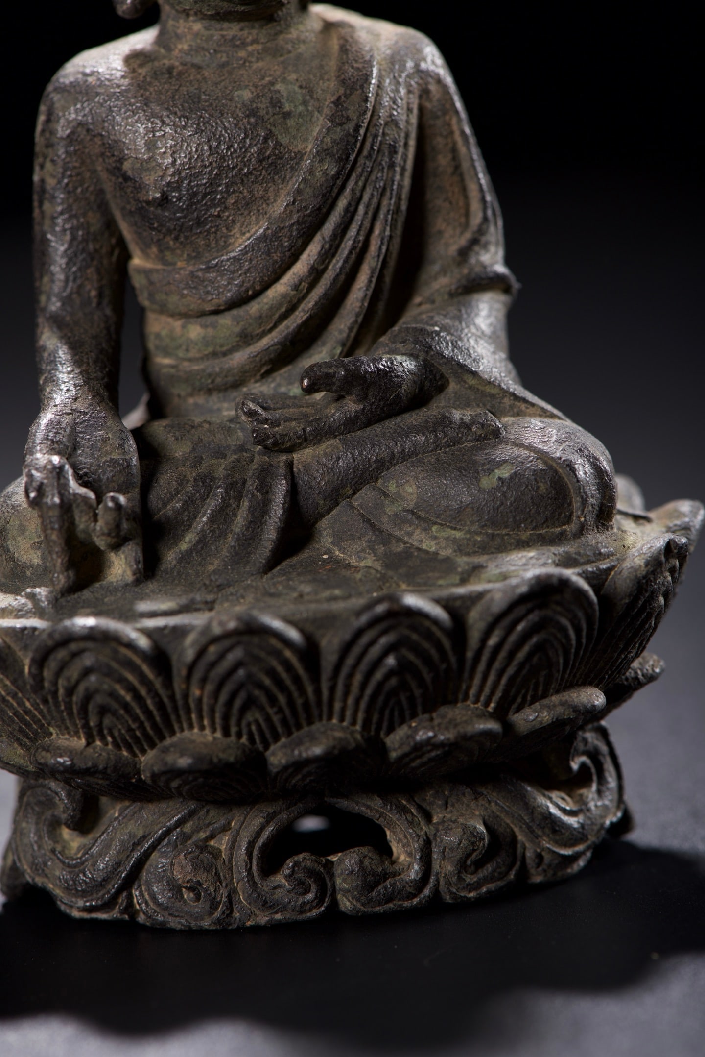 An Exquisite Copper Buddha Statue - 4