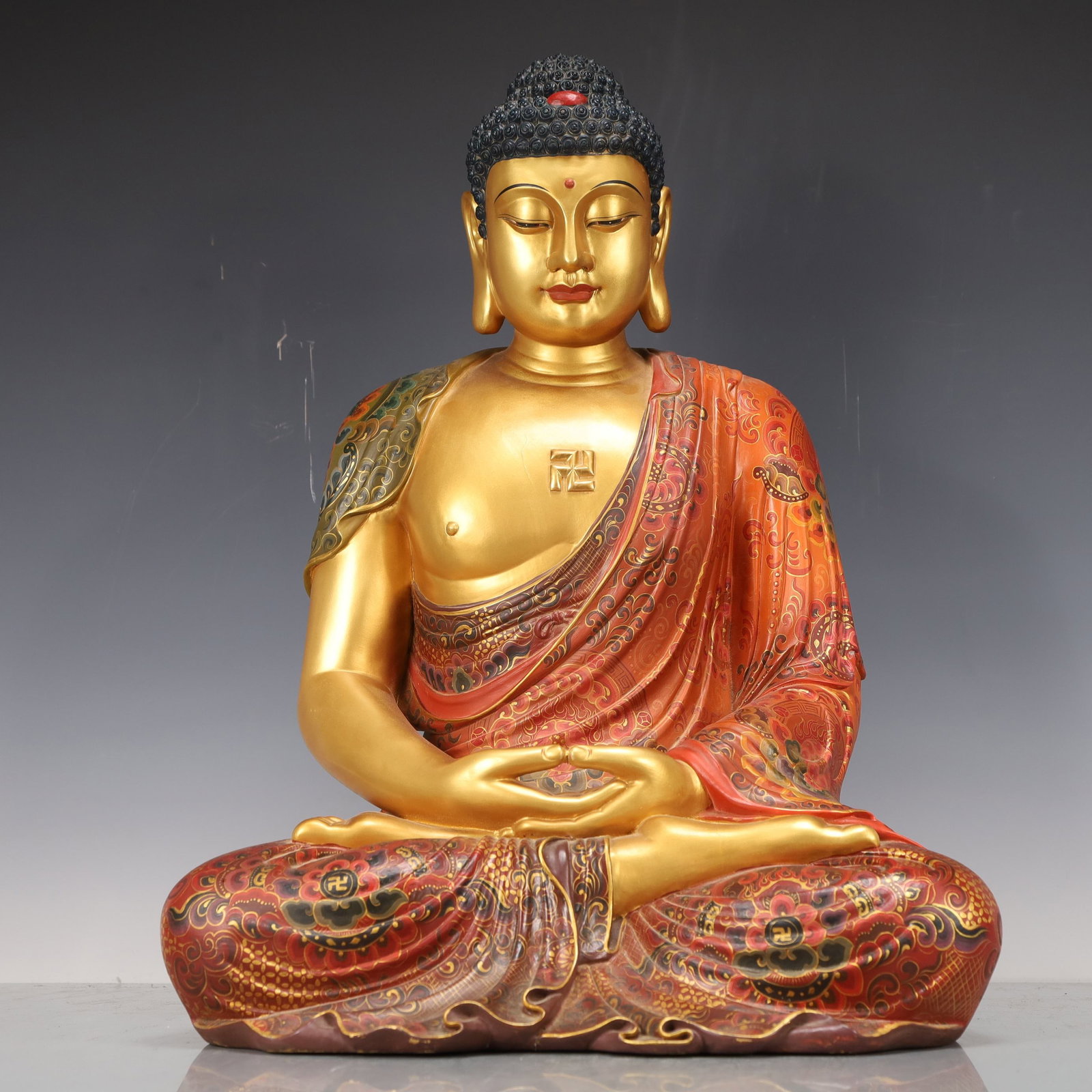 An Exquisite Camphor wood Painted Color Statue of Sakyamuni: An Exquisite Camphor wood Painted Color Statue of Sakyamuni,Qing