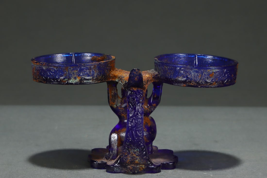 An Exquisite Glass Bear Candlestick - 4