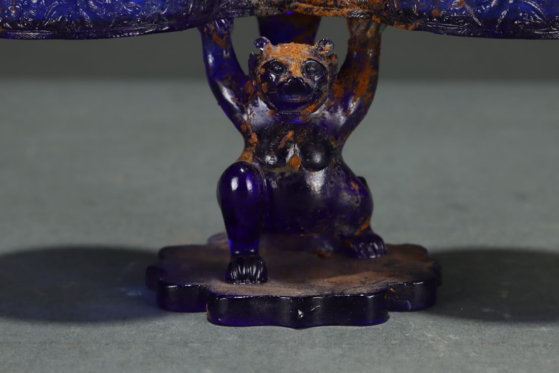 An Exquisite Glass Bear Candlestick - 6