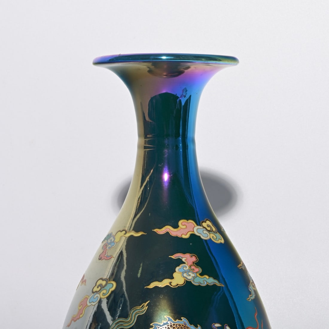 An Exquisite Ding yao Dragon Pattern Vase, - 2
