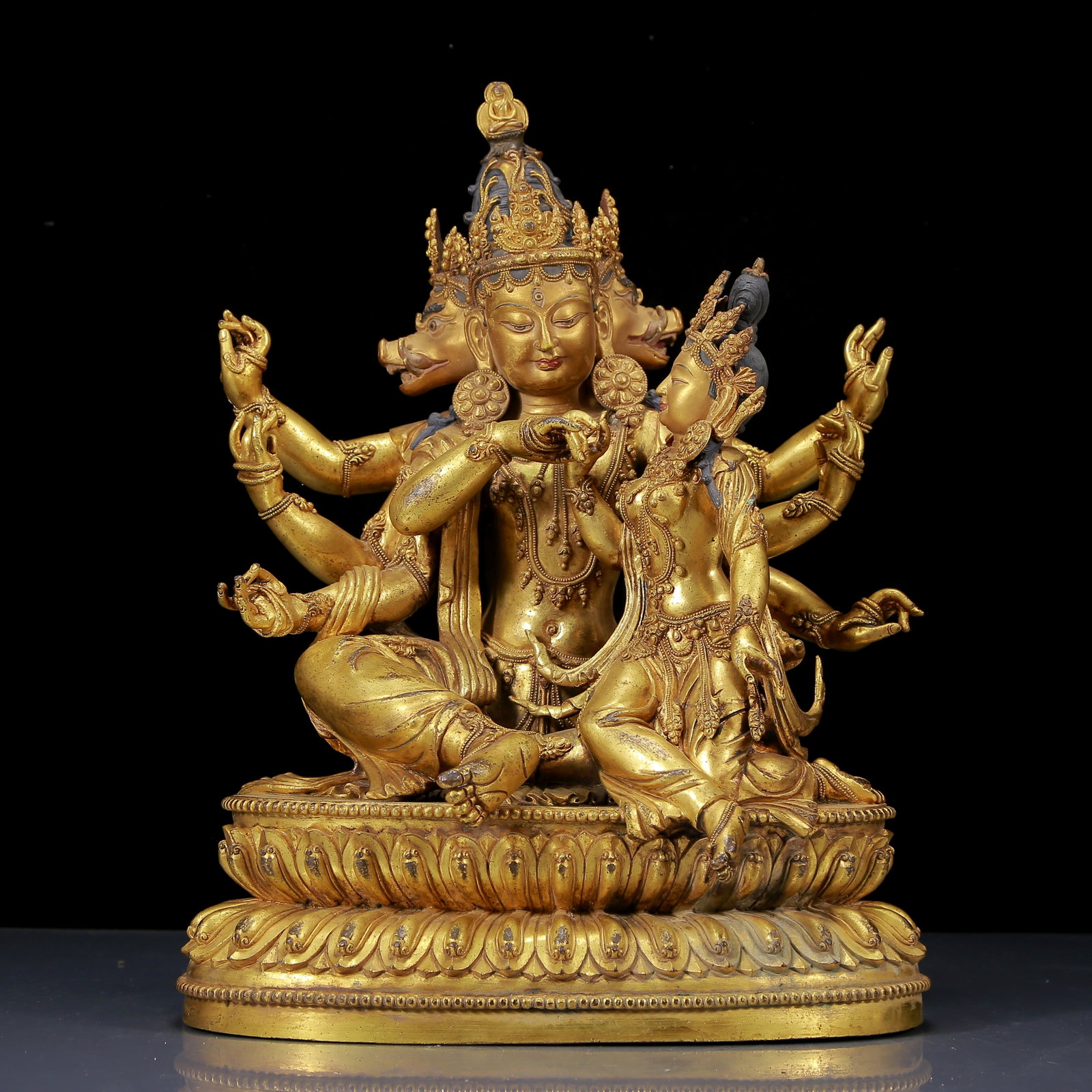 A Solemn Gilt Bronze Statue of Marici: A Solemn Gilt Bronze Statue of Marici, Ming Dynasty, China,Size:11inx7.9inx15in,Weight:11820g,铜鎏金摩利支天像,中国明代