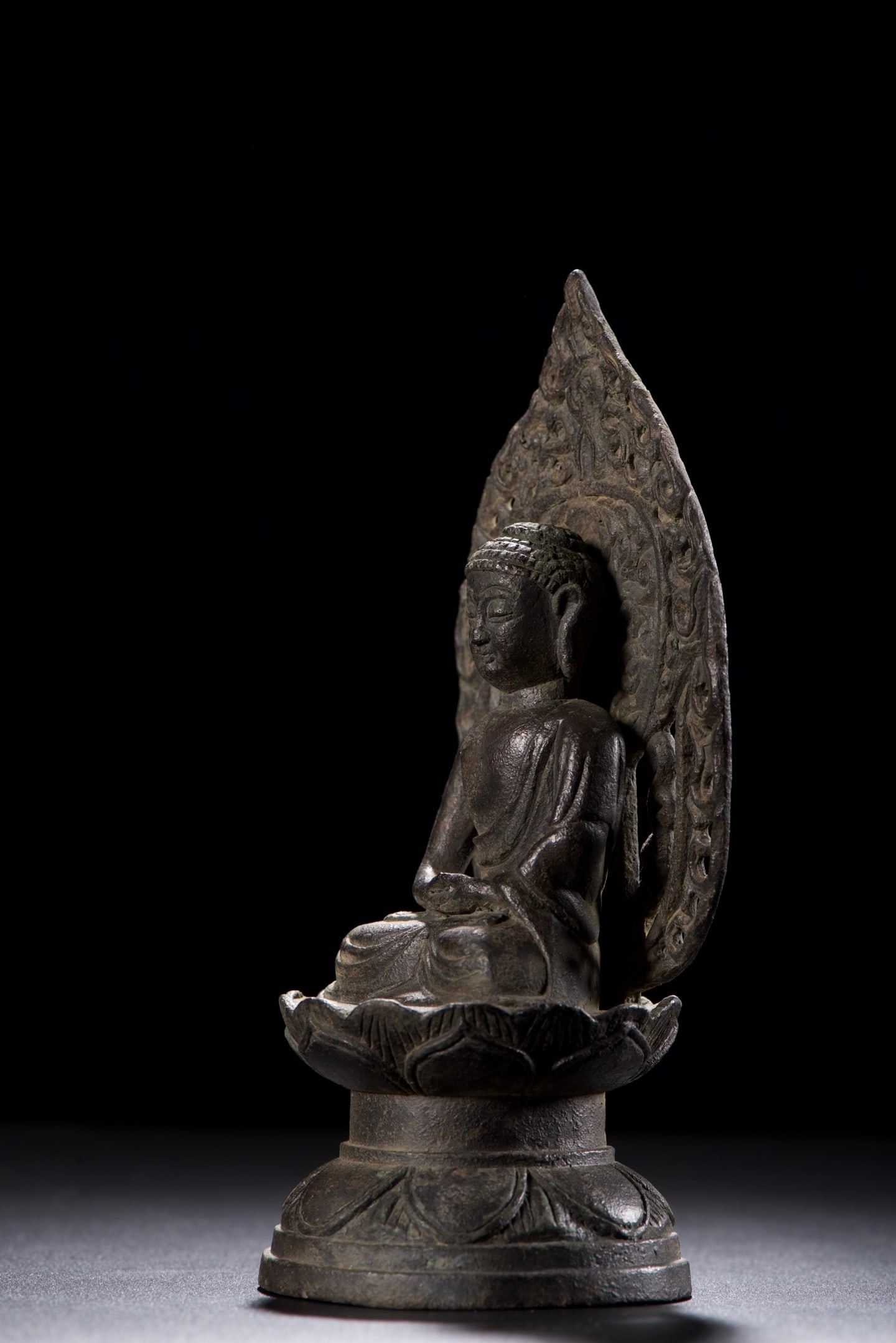 An Exquisite Copper Buddha Statue - 8