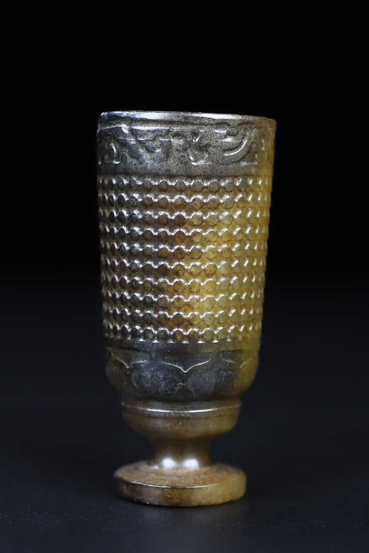 An Exquisite White Jade Cup - 2