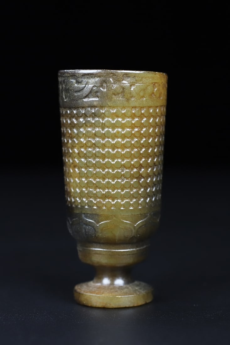 An Exquisite White Jade Cup - 3