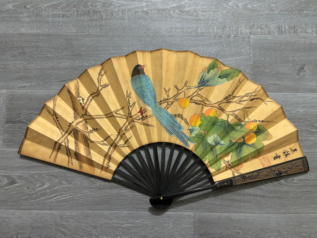 A Chinese Ink Painting Fan with Flower and Bird Motif: A Chinese Ink Painting Fan with Flower and Bird Motif,Wu zhen,Size:23.6inx13in,一把中国水墨花鸟画扇子,吴镇
