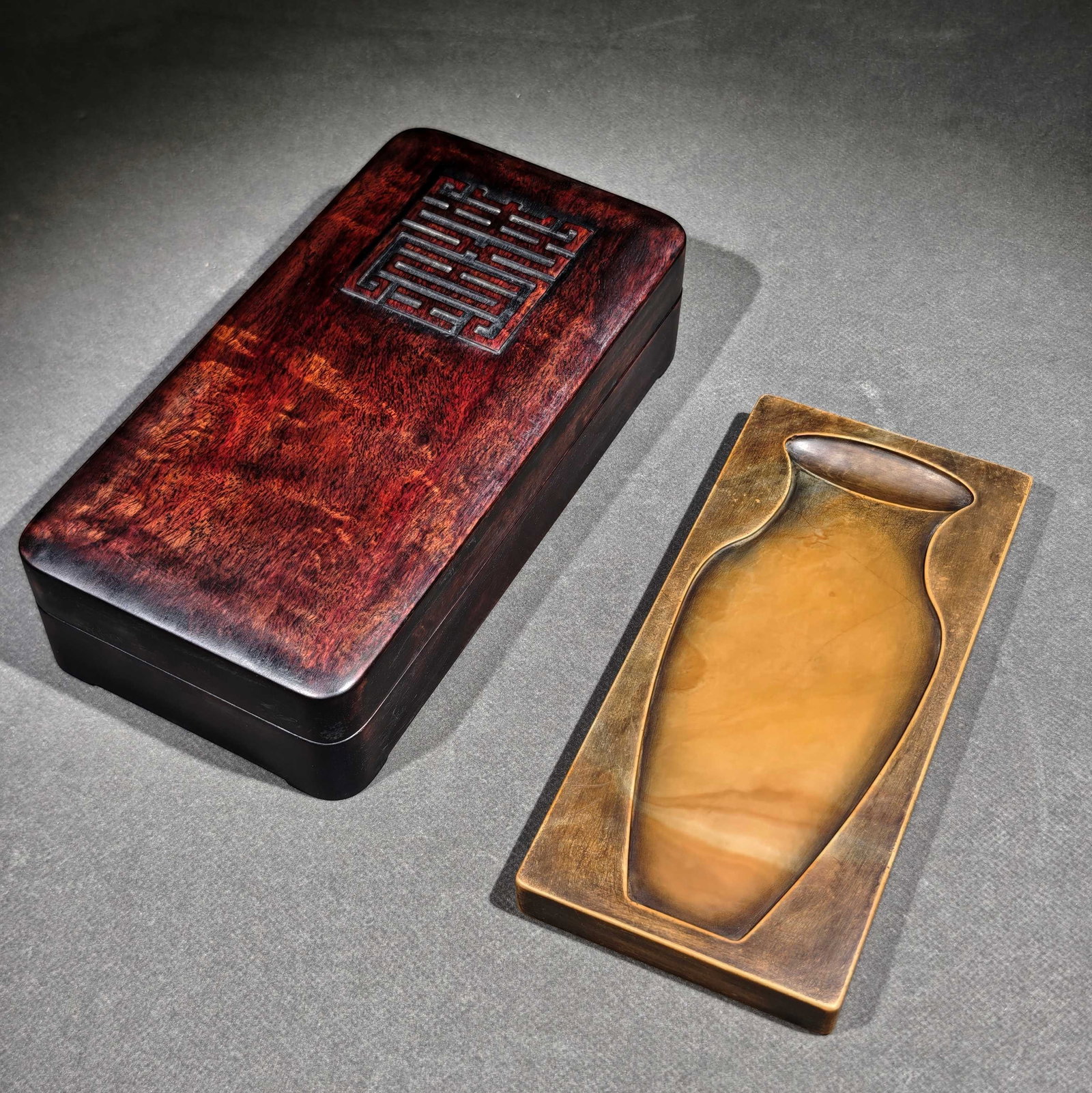 An Exquisite Poem Inkstone,with Redwood Box: An Exquisite Poem Inkstone,with Redwood Box,Qing Dynasty,China,With Mark,Size:8inx4.1inx2in,诗文砚台,带红木盒子,中国清代,&