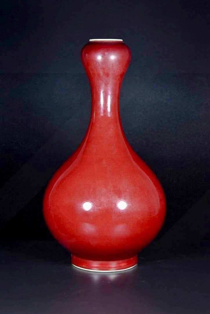 An Exquisite Ji Red Glazed Vase: An Exquisite Ji Red Glazed Vase,Qing Dynasty,China,with Qianlong Six-character Mark,Size:14.6inx7.9in,霁红釉瓶,中国清代,带乾隆六