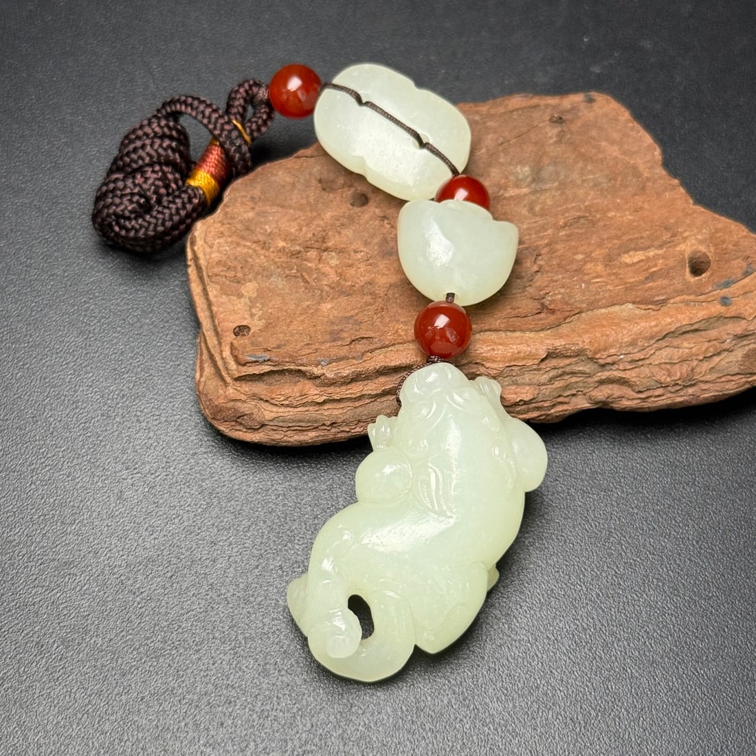 A Set of Fine White Jade Auspicious Animal Pendants: A Set of Fine White Jade Auspicious Animal Pendants,Qing Dynasty,China,Size:3.9inx1inx0.5in,Weight:37g,一套白玉瑞兽挂件,中国清代