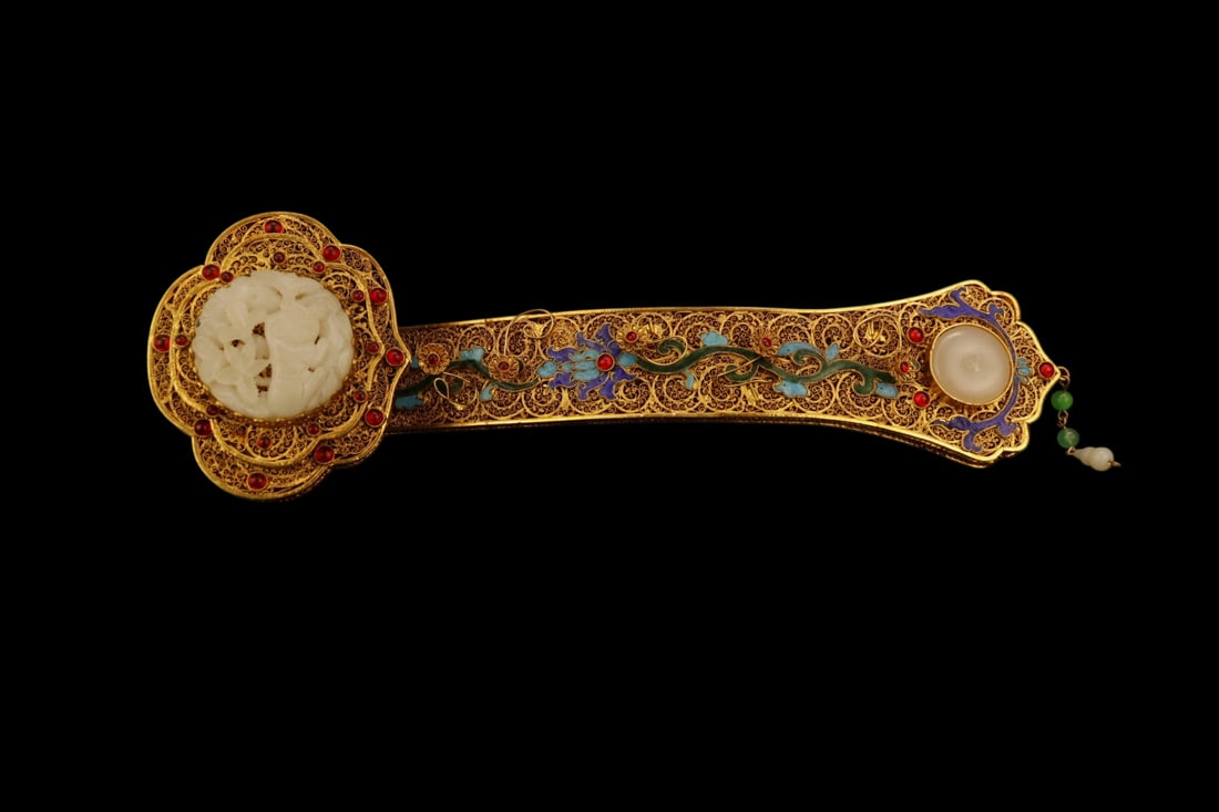 An Exquisite Filigree and Gilding Inlaid White Jade Flower Pattern Ruyi Ornament,Inlaid Gems