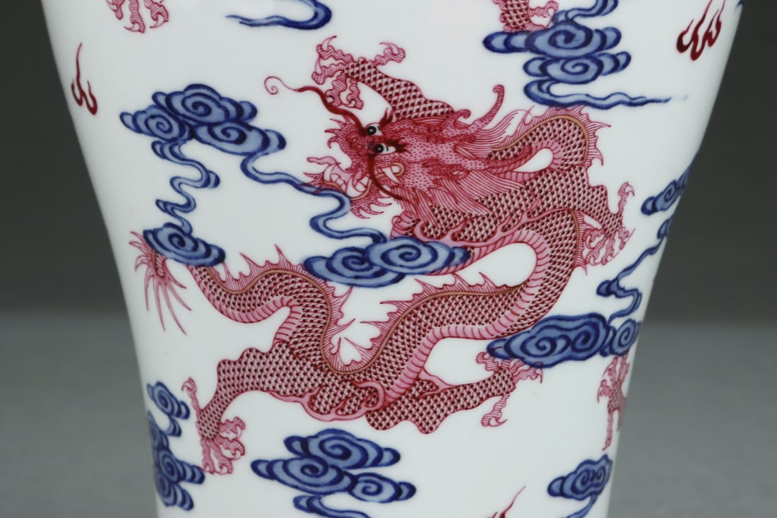 An Exquisite Blue and White Ruby Red-Glazed Dragon Pattern Seawater Pattern Vase - 6