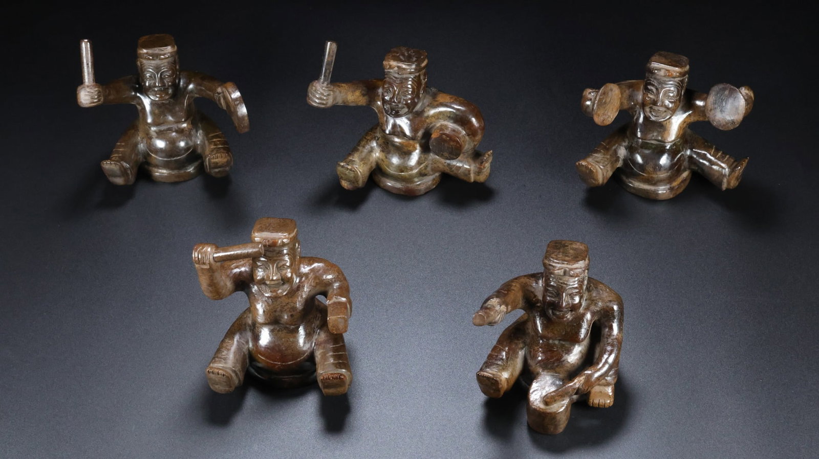 A Set of Fine White Jade Figure Ornaments: A Set of Fine White Jade Figure Ornaments,Han Dynasty,China,Size:4.7inx4.3inx3.3in,Weight:2528g,一套白玉人物摆件,中国汉代