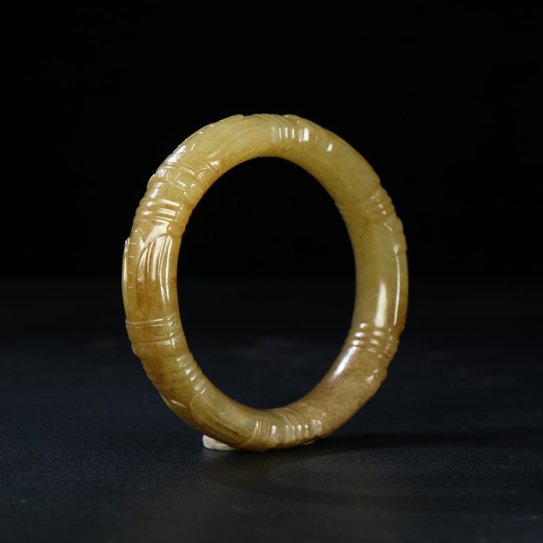 An Exquisite White Jade Cicada Pattern Bracelets - 6