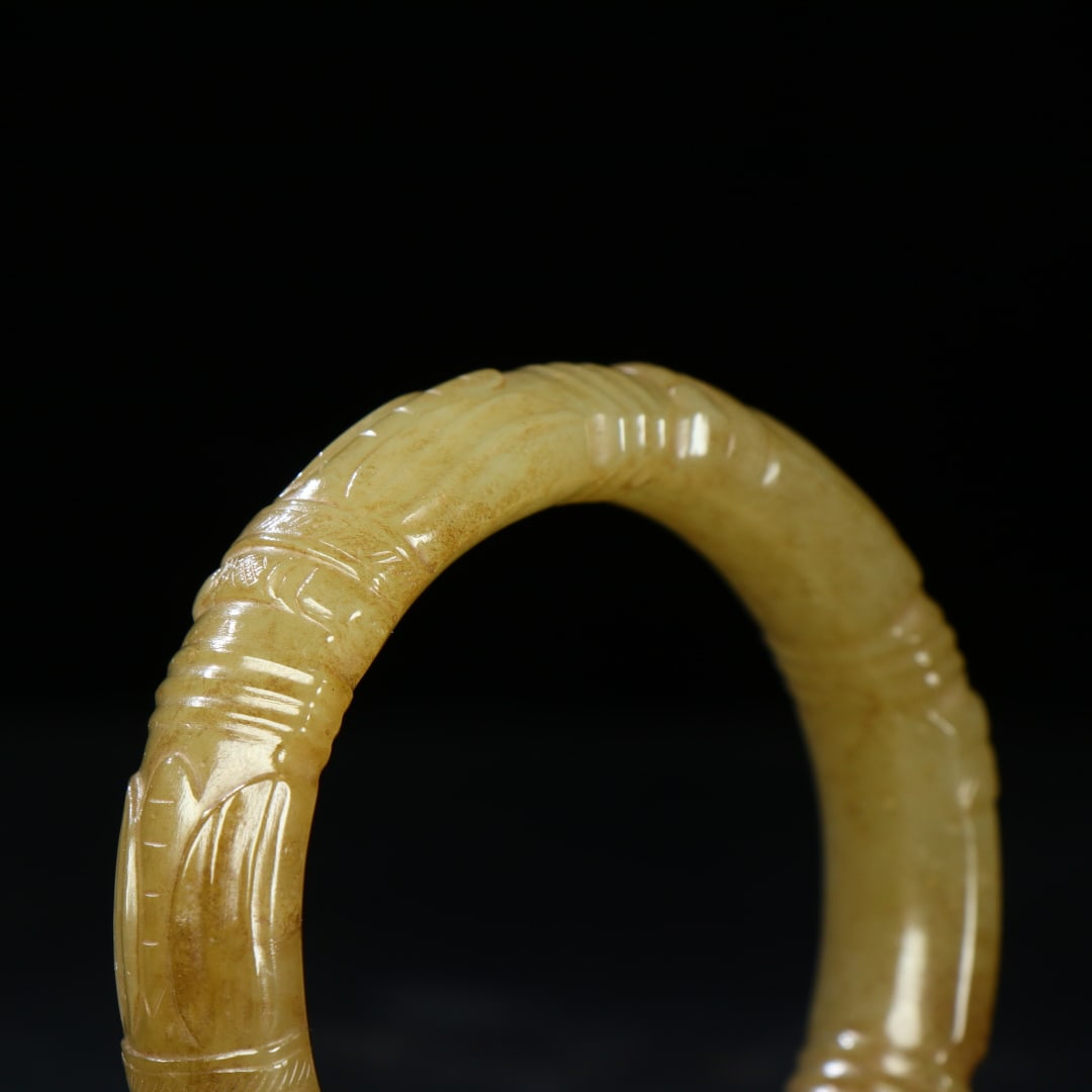 An Exquisite White Jade Cicada Pattern Bracelets - 7