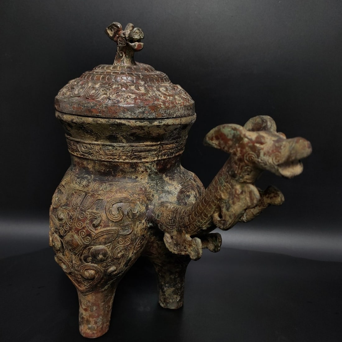 An Exquisite Bronze Dragon Pattern Ewer - 4