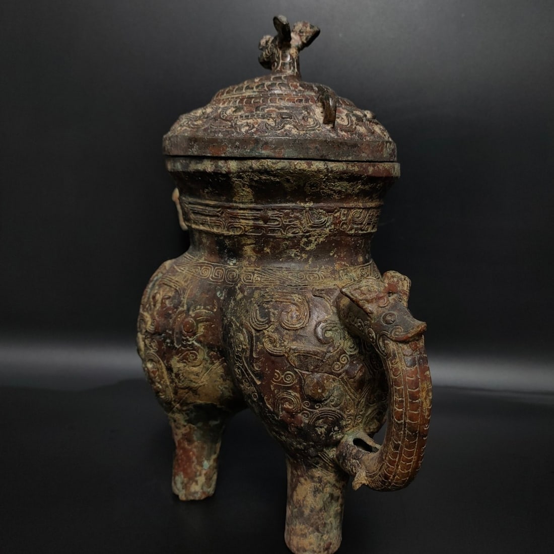 An Exquisite Bronze Dragon Pattern Ewer - 6