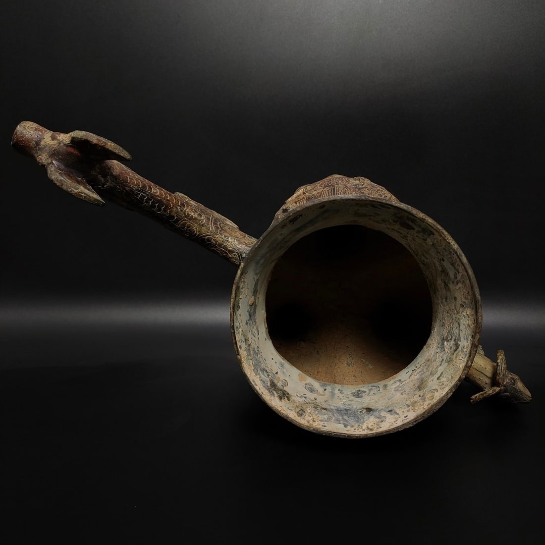 An Exquisite Bronze Dragon Pattern Ewer - 8