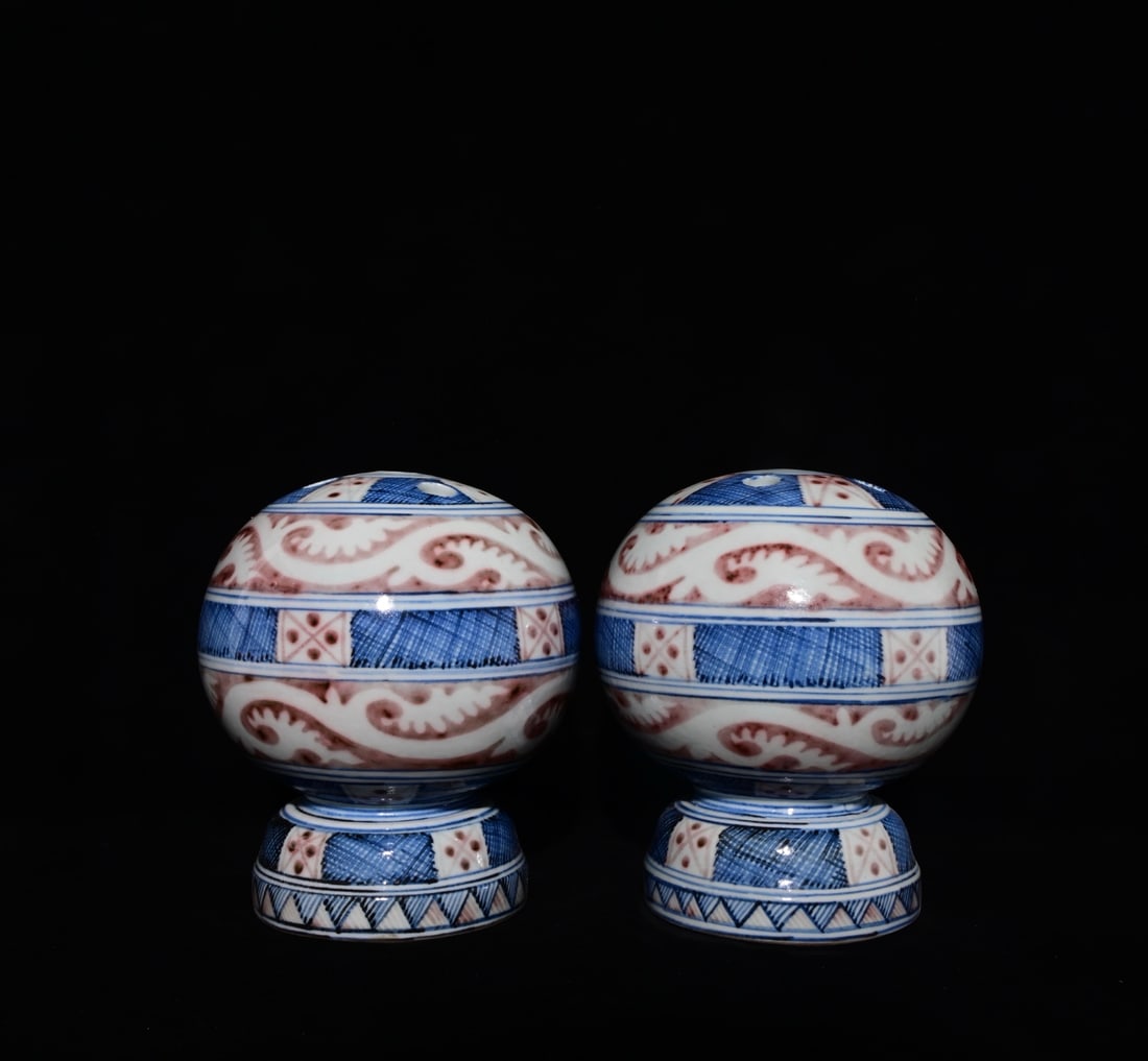 A Pair of Exquisite Blue and White Underglaze-Red Ornaments,: A Pair of Exquisite Blue and White Underglaze-Red Ornaments,Ming Dynasty, China,Xuande Six-character Mark,Size:7.9inx6.3in 一对青花釉里红摆件