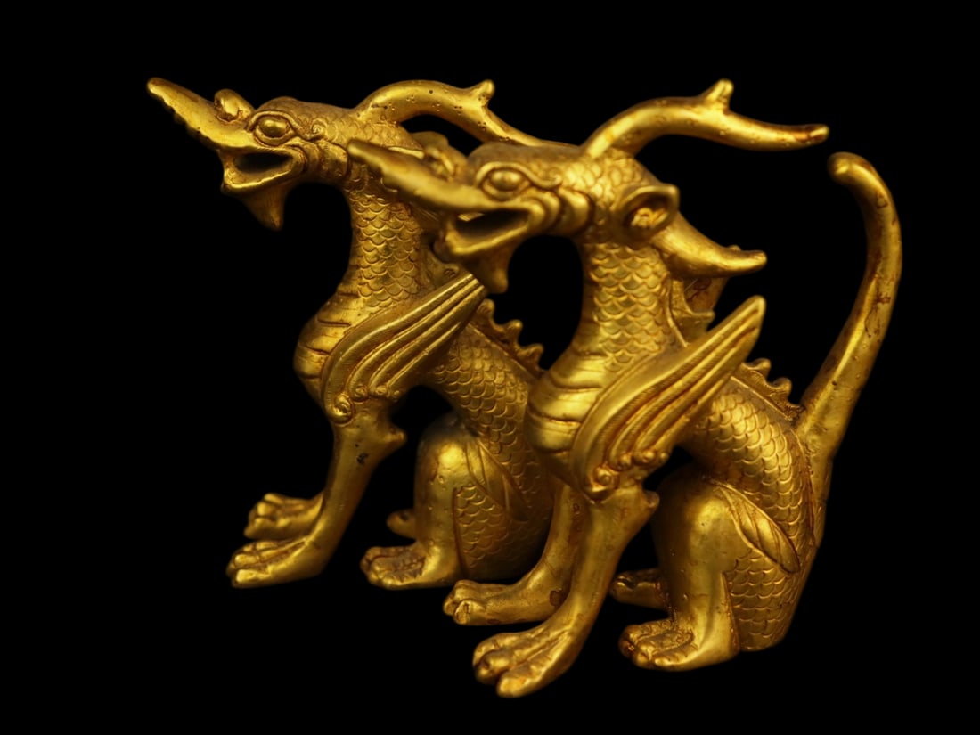 A Pair of Exquisite Gilt Bronze Dragon Ornaments: A Pair of Exquisite Gilt Bronze Dragon Ornaments,Qing