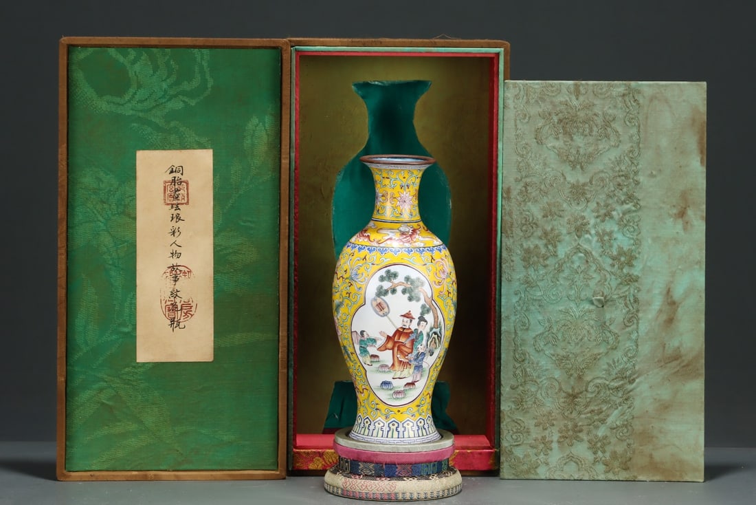 An Exquisite Copper Enamel Character and Story Pattern Vase: An Exquisite Copper Enamel Character and Story Pattern Vase,Qing Dynasty, China , Qianlong Four-character Mark,Size:8.7inx3.9in,铜珐琅彩人物故事纹