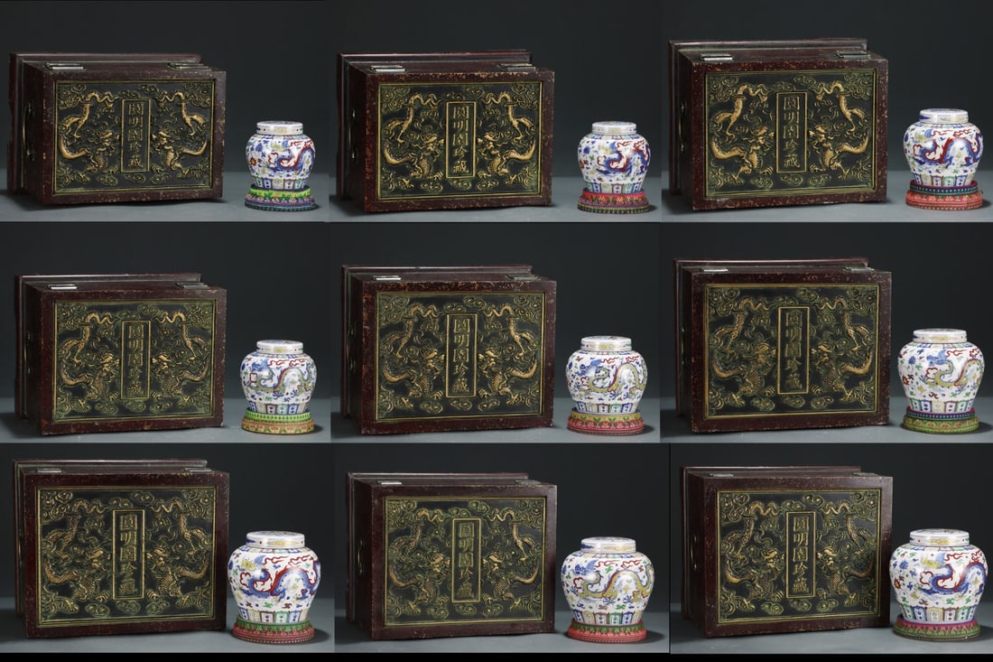 A Set of Fine Doucai Lotus Pattern Dragon Pattern Jars: A Set of Fine Doucai Lotus Pattern Dragon Pattern Jars,Ming Dynasty, China,Size:4.8inx5.3in,一套斗彩缠枝莲纹龙纹罐,中国