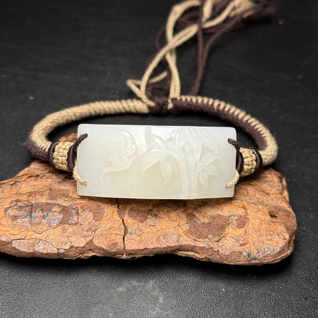 An Exquisite White Jade Bamboo Pattern Bracelets - 2