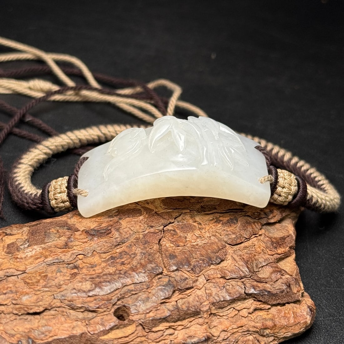An Exquisite White Jade Bamboo Pattern Bracelets - 7