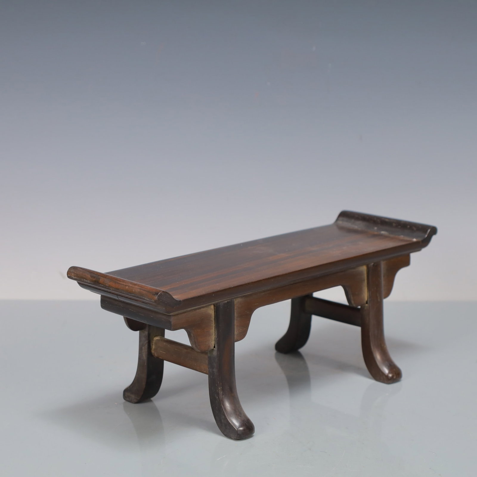 An Exquisite Redwood Table - 2