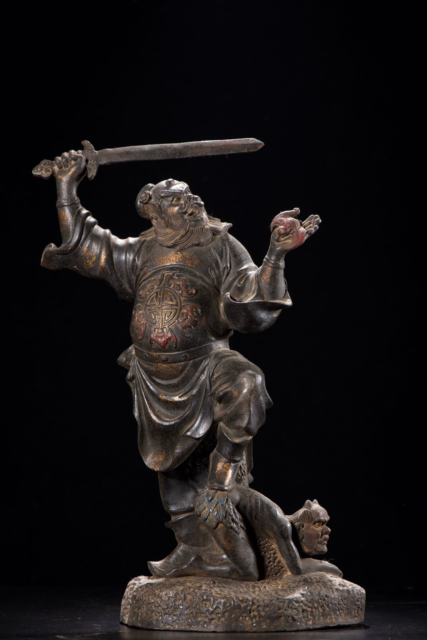 An Exquisite Gilt Bronze Figure Ornament: An Exquisite Gilt Bronze Figure Ornament,Qing Dynasty,China,Size:16.1inx11inx6.3in,Weight:7120g,铜鎏金人物摆件,中国清代