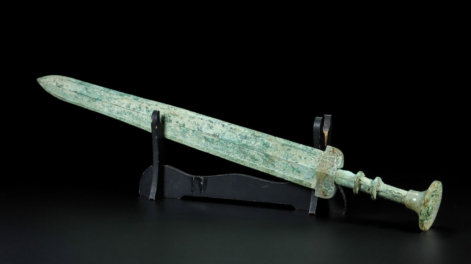 An Exquisite White Jade Sword - 6