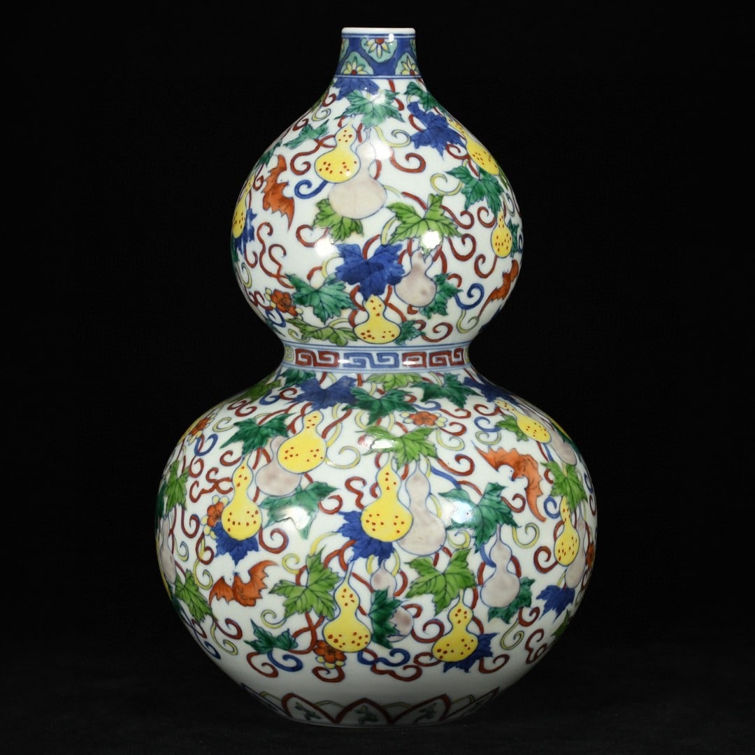 An Exquisite Doucai Gourd Pattern Gourd Vase (1 of 8)