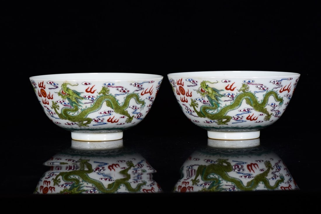 A Pair of Exquisite Famille-Rose Dragon Pattern Bowls: A Pair of Exquisite Famille-Rose Dragon Pattern Bowls,Qing Dynasty,China,with Yongzheng Six-character