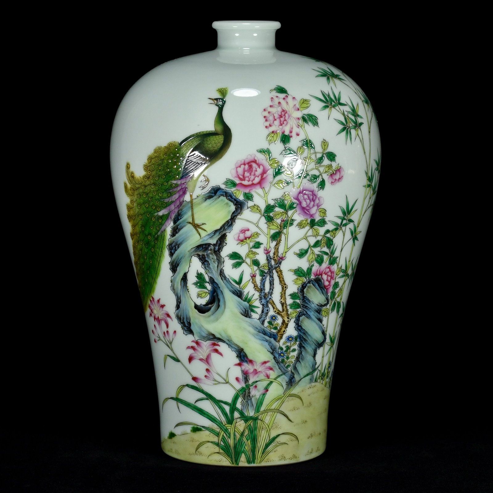 An Exquisite Enamel Flower and Bird Pattern Vase,with poem: An Exquisite Enamel Flower and Bird Pattern Vase,with poem,Qing Dynasty,China,with Yongzheng Six-character Mark,Size:12.6inx8.3in,珐琅彩花鸟纹瓶,带ť