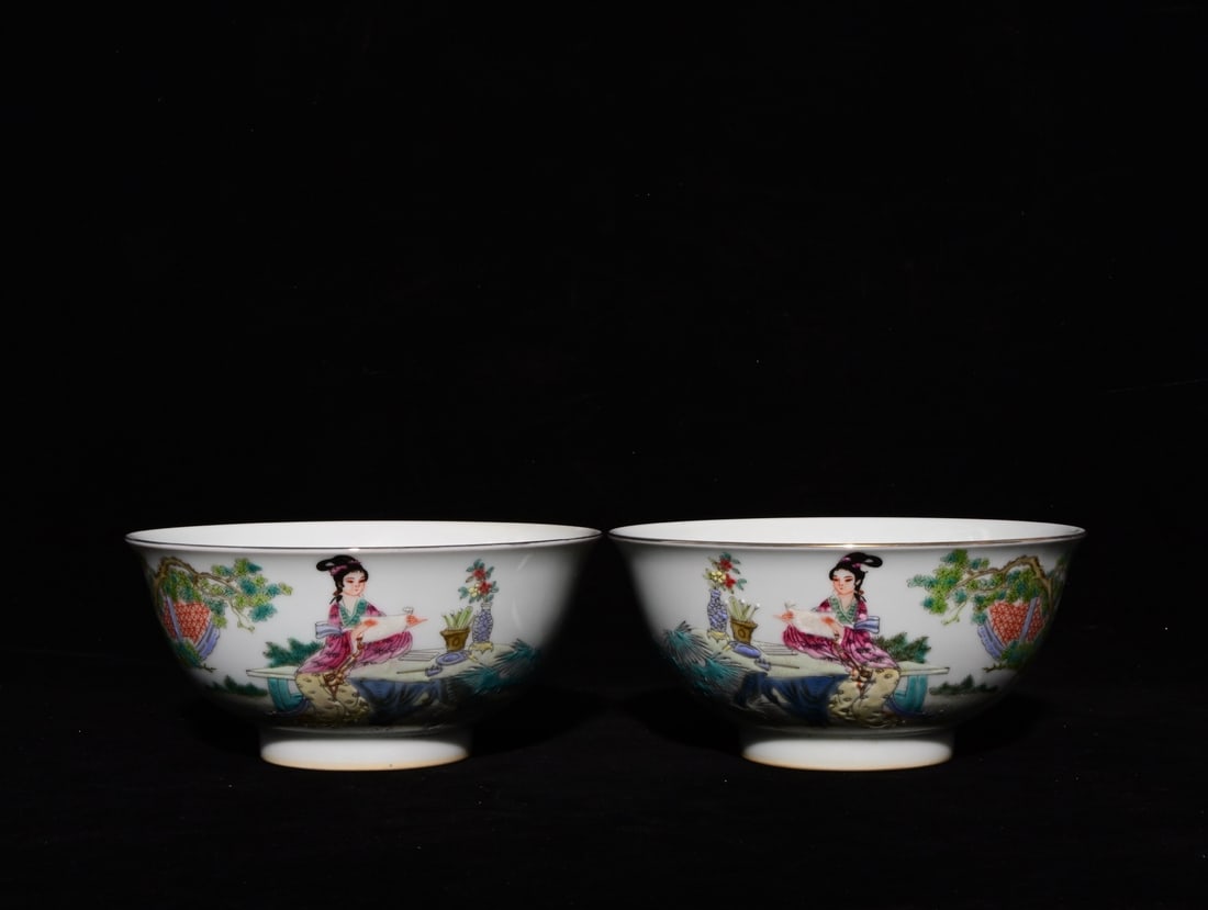 A Pair of Exquisite Enamel Character and Story Pattern with poem Bowls,: A Pair of Exquisite Enamel Character and Story Pattern with poem Bowls,Qing Dynasty, China,Yongzheng Four-character Mark,Size:6.1inx3in 一对珐琅彩人物故