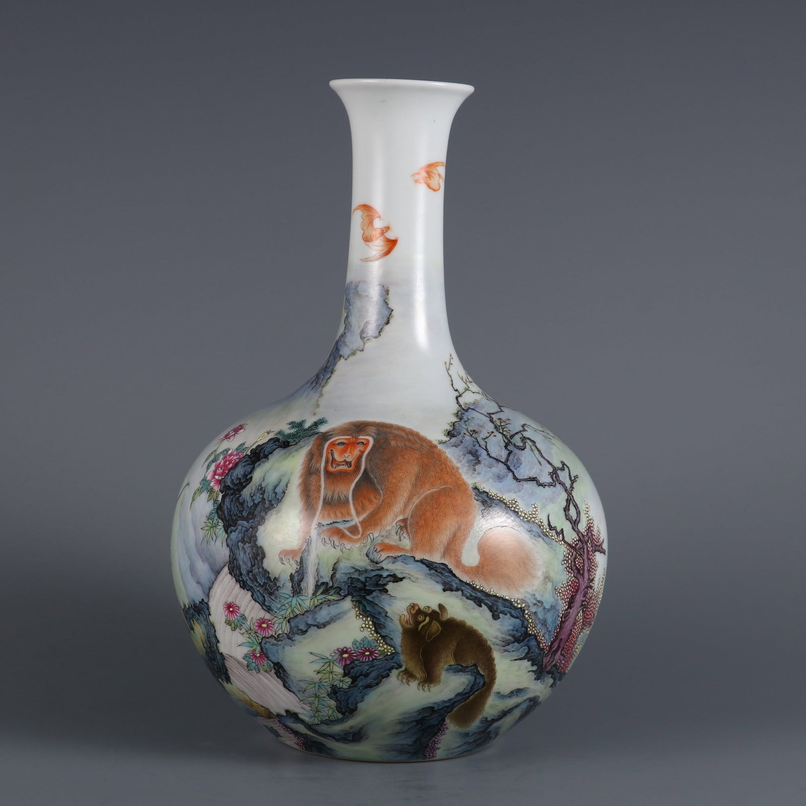 An Exquisite Enamel Animal Vase,with poem: An Exquisite Enamel Animal Vase,with poem,Qing Dynasty,China,Qianlong Six-character