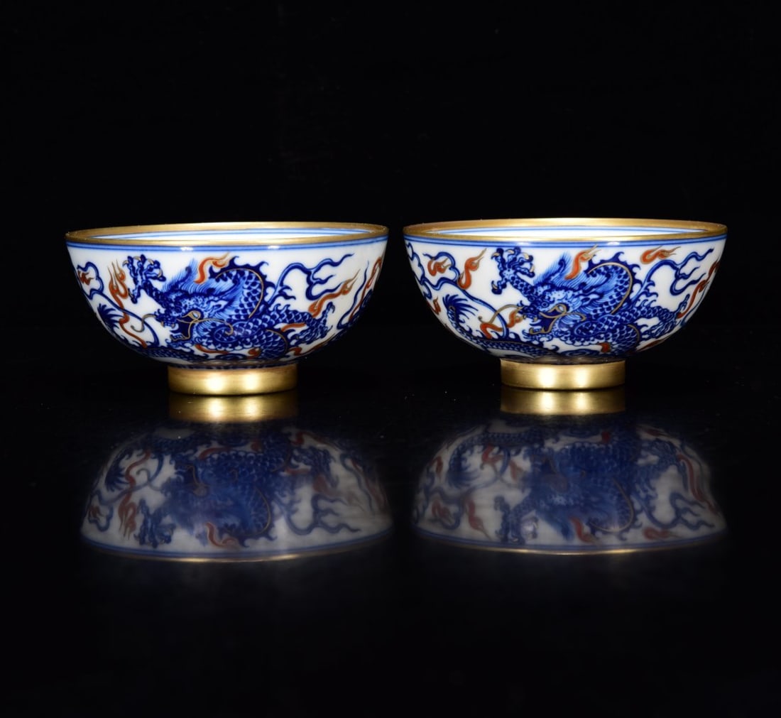 A Pair of Exquisite Blue and White Underglaze-Red Dragon Pattern Painted Gold Bowls: A Pair of Exquisite Blue and White Underglaze-Red Dragon Pattern Painted Gold Bowls,Qing