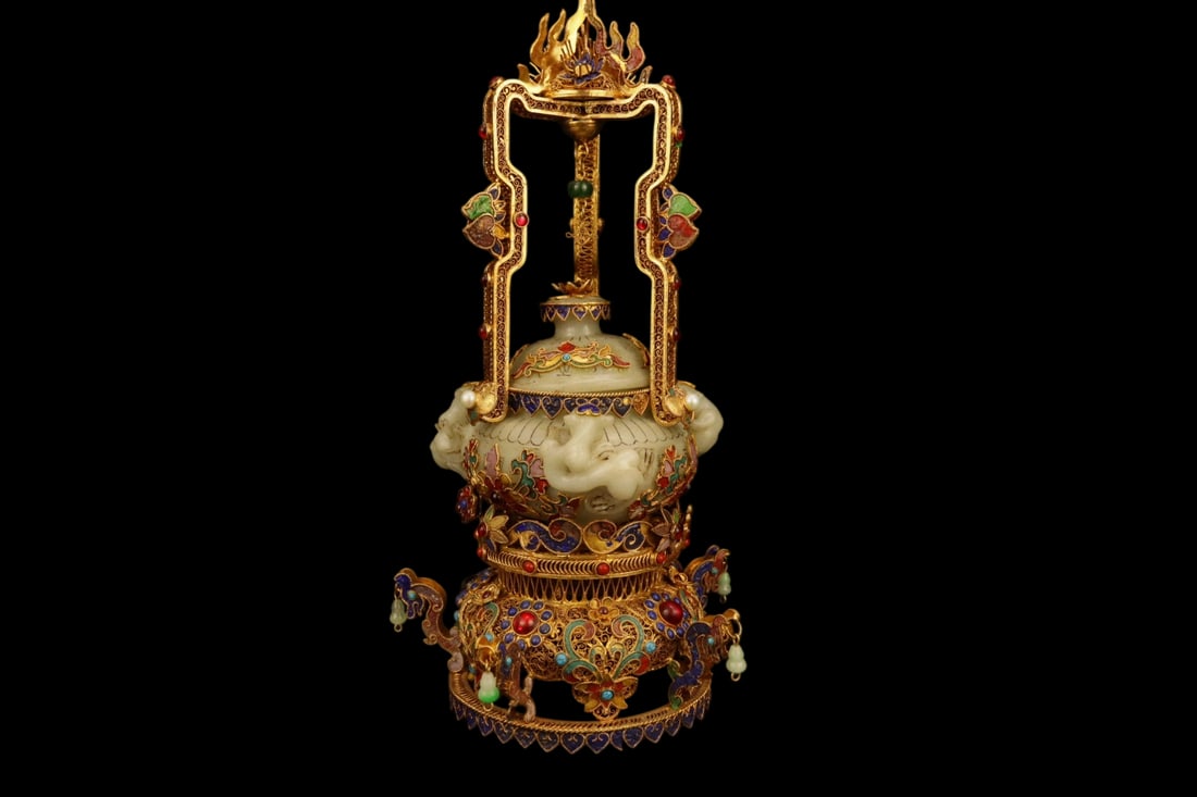 An Exquisite Filigree and Gilding Inlaid White Jade Flower Pattern Ornament: An Exquisite Filigree and Gilding Inlaid White Jade Flower Pattern Ornament,Qing Dynasty,China,with Qianlong Four-character