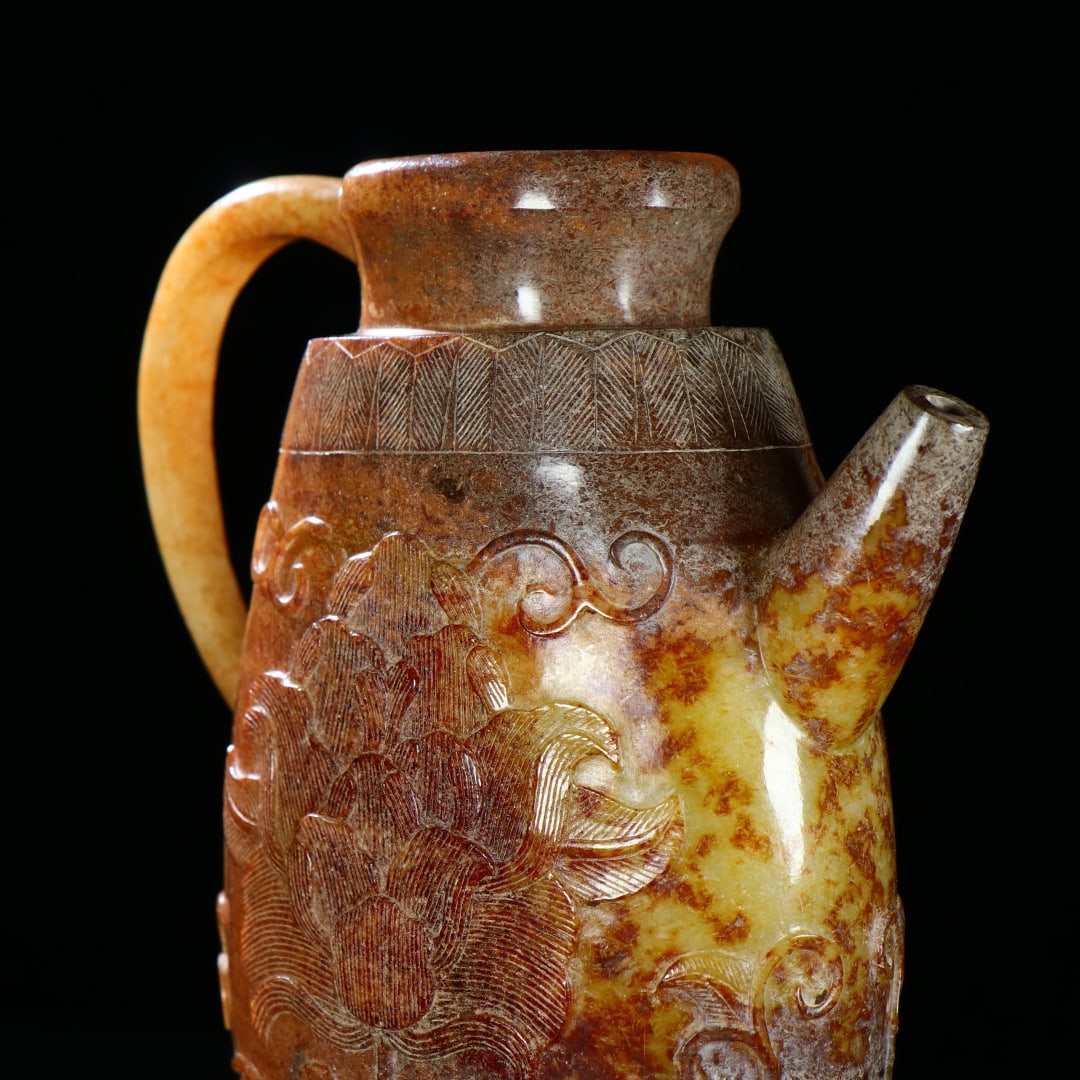 An Exquisite White Jade Flower Pattern Ewer - 4