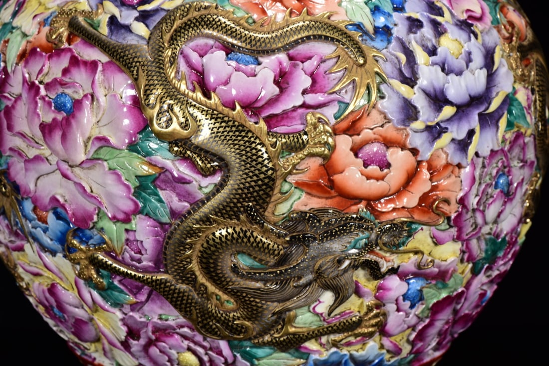 An Exquisite Enamel Gilded Dragon Pattern Flower Pattern Vase - 8
