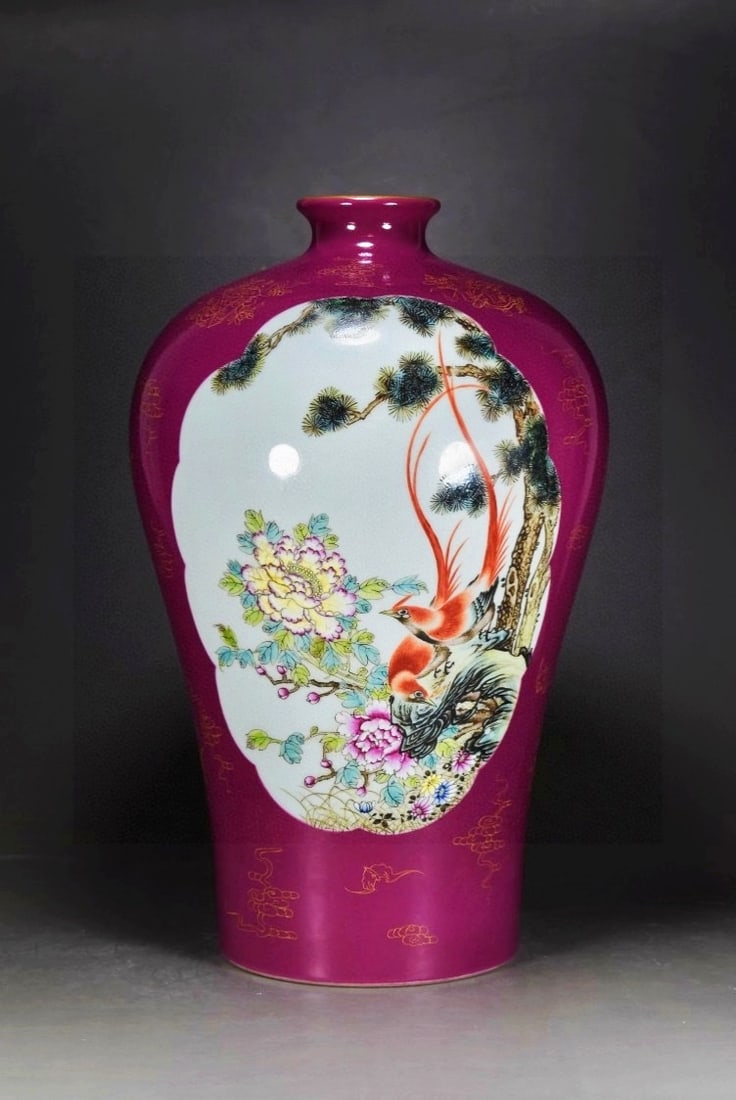 An Exquisite Ruby Red-Glazed Painted Gold Flower and Bird Pattern Vase: An Exquisite Ruby Red-Glazed Painted Gold Flower and Bird Pattern Vase,Qing Dynasty,China,with Yongzheng Six-character