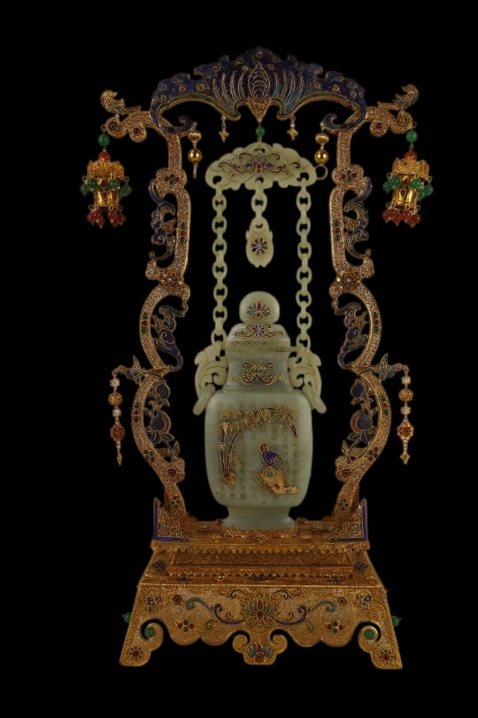 An Exquisite Filigree and Gilding Inlaid White Jade Flower Pattern Ornament,Inlaid Gems: An Exquisite Filigree and Gilding Inlaid White Jade Flower Pattern Ornament,Inlaid Gems,Qing Dynasty,China,with Qianlong Four-character