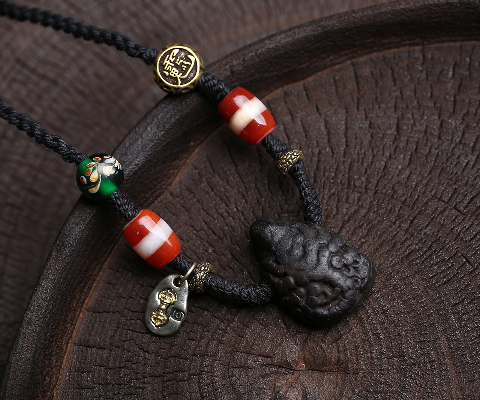 An Exquisite Pendant - 3