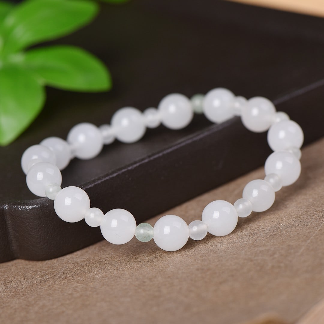 An Exquisite White Jade Bracelets - 4