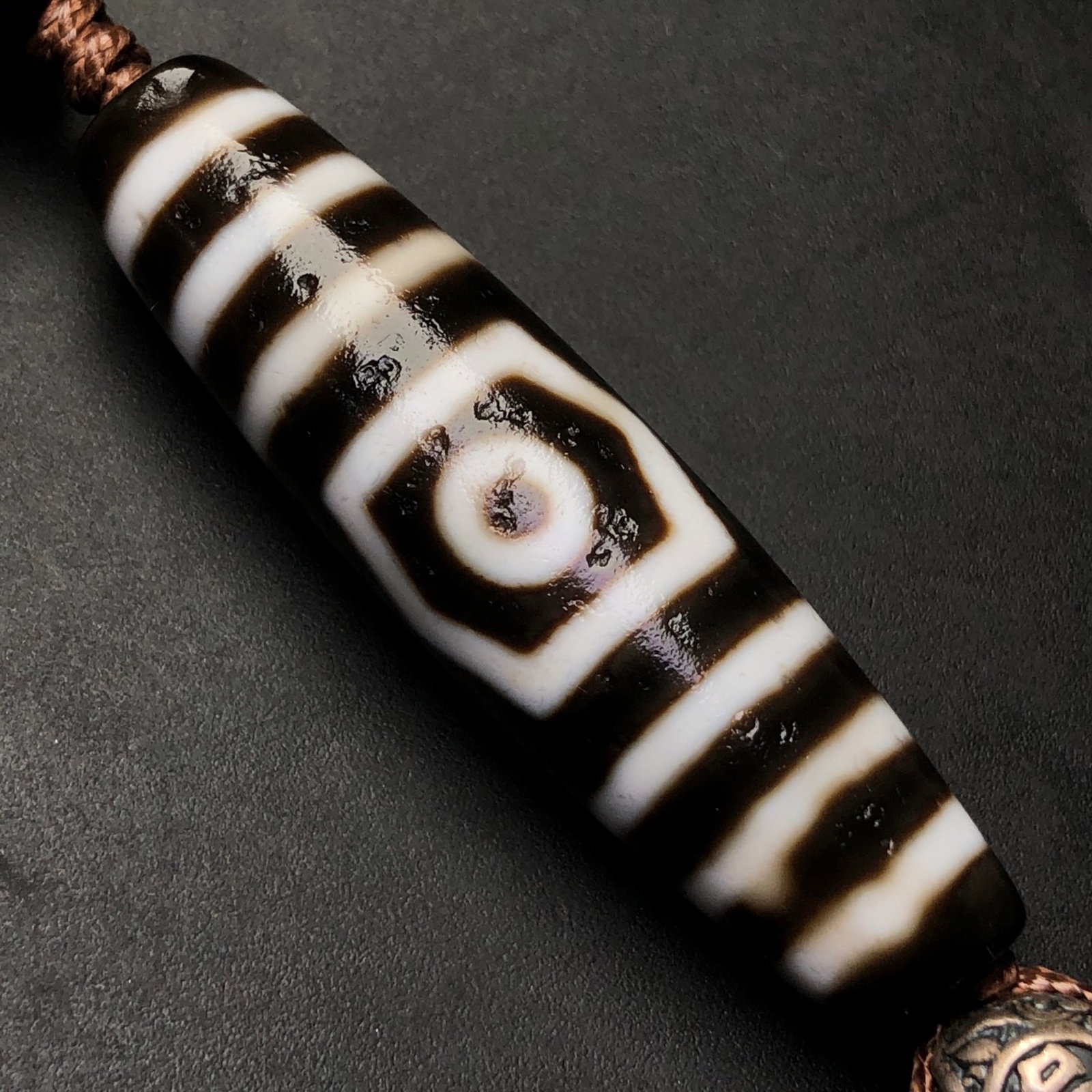 An Exquisite Dzi Bead Necklace - 6