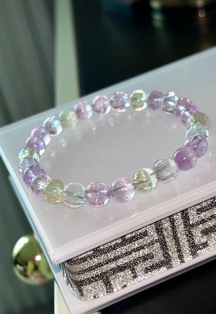 An Exquisite Crystal Bracelets: An Exquisite Crystal Bracelets,Size:7.5mm,Weight:18.7g 水晶手串