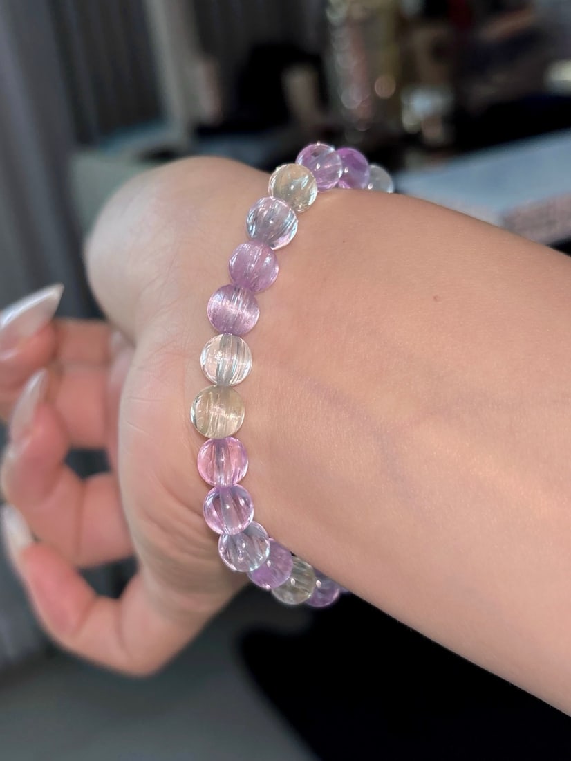An Exquisite Crystal Bracelets - 4