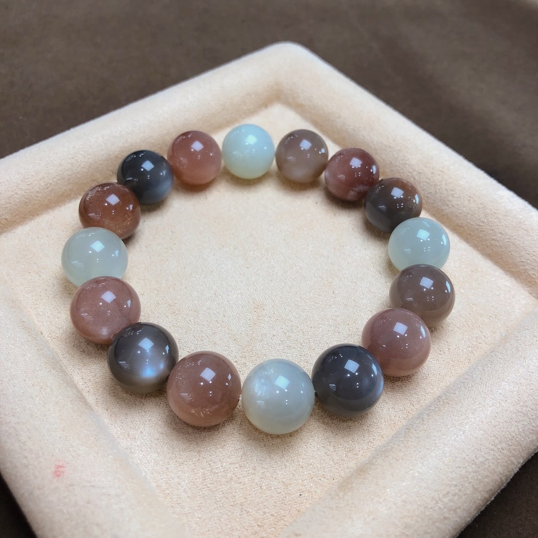 An Exquisite Moonstone Bracelets - 10