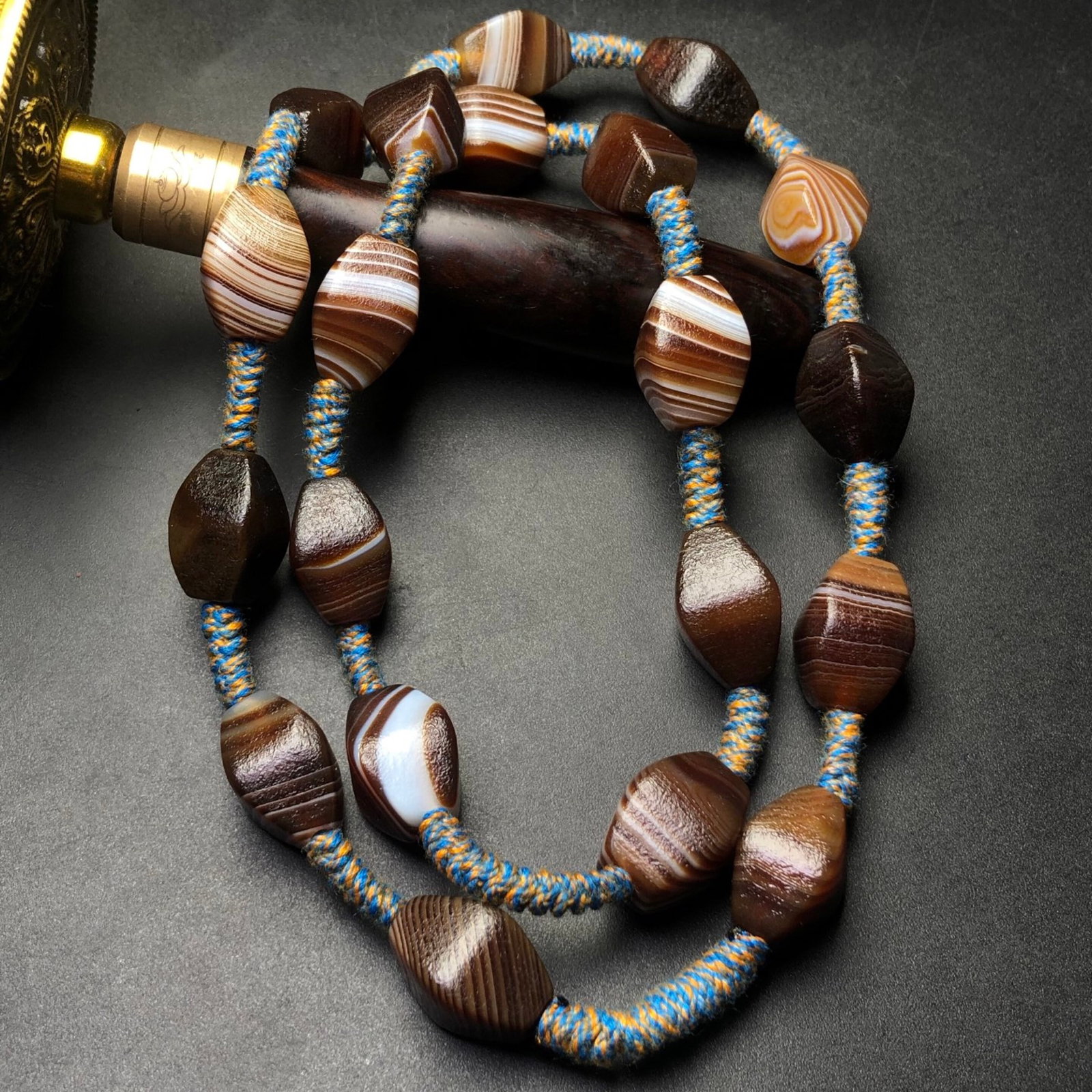 An Exquisite Agate Necklace - 5