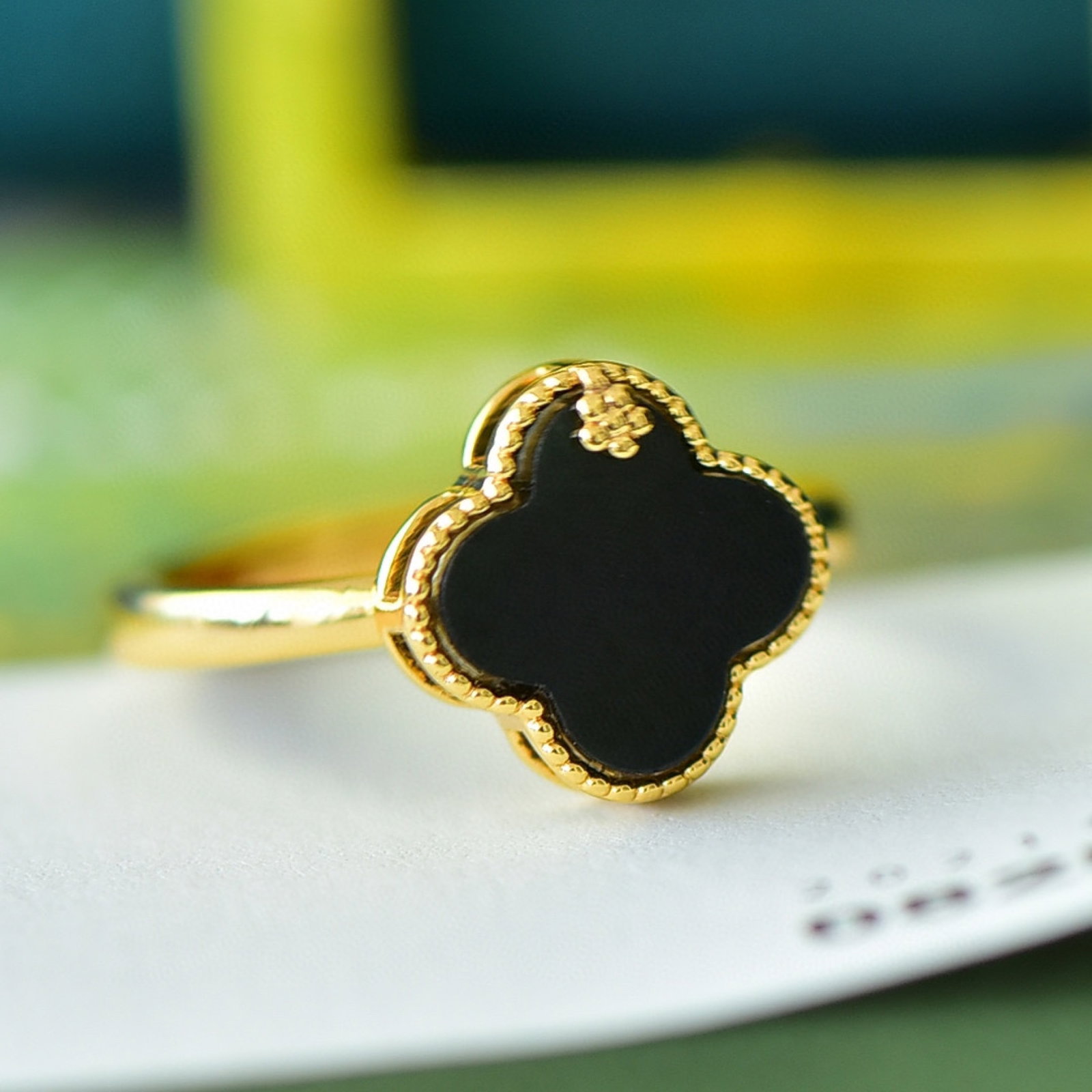 An Exquisite Bronze-Gold Plated Inlaid Green Jade Ring: An Exquisite Bronze-Gold Plated Inlaid Green Jade Ring,Size:10mmx10mm 铜镀金镶青玉戒指