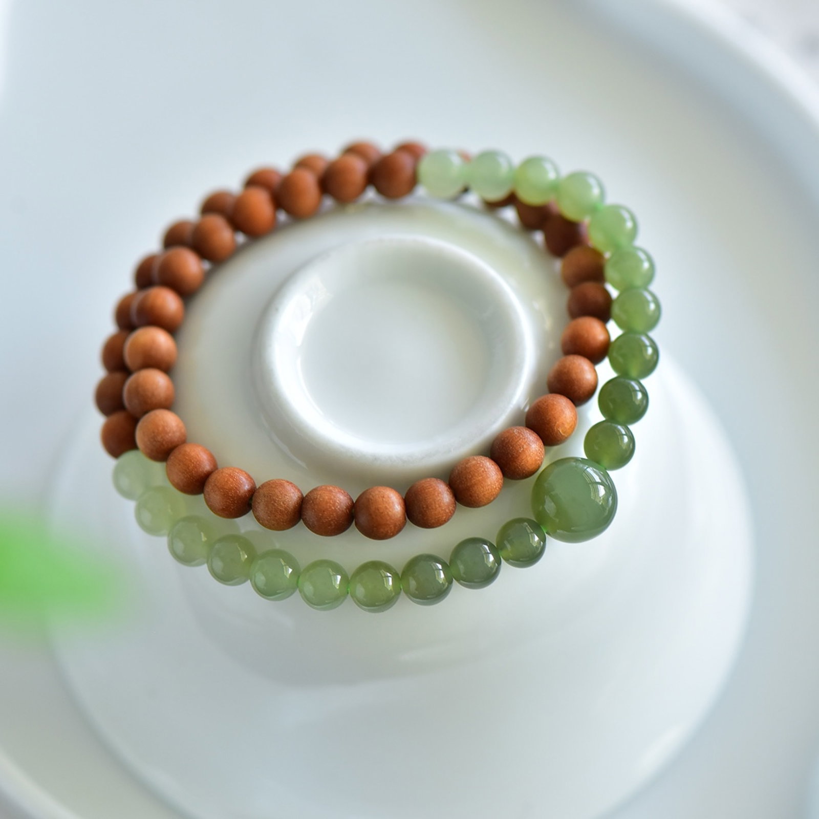 An Exquisite Greenish Jade Eaglewood Bracelets: An Exquisite Greenish Jade Eaglewood Bracelets,Size:6mm 青白玉沉香木手串